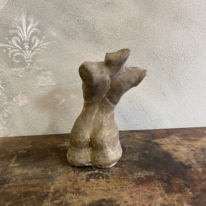 Busto Scultoreo Di Un Nudo Femminile In Pietra Calcarea Degli Anni 80