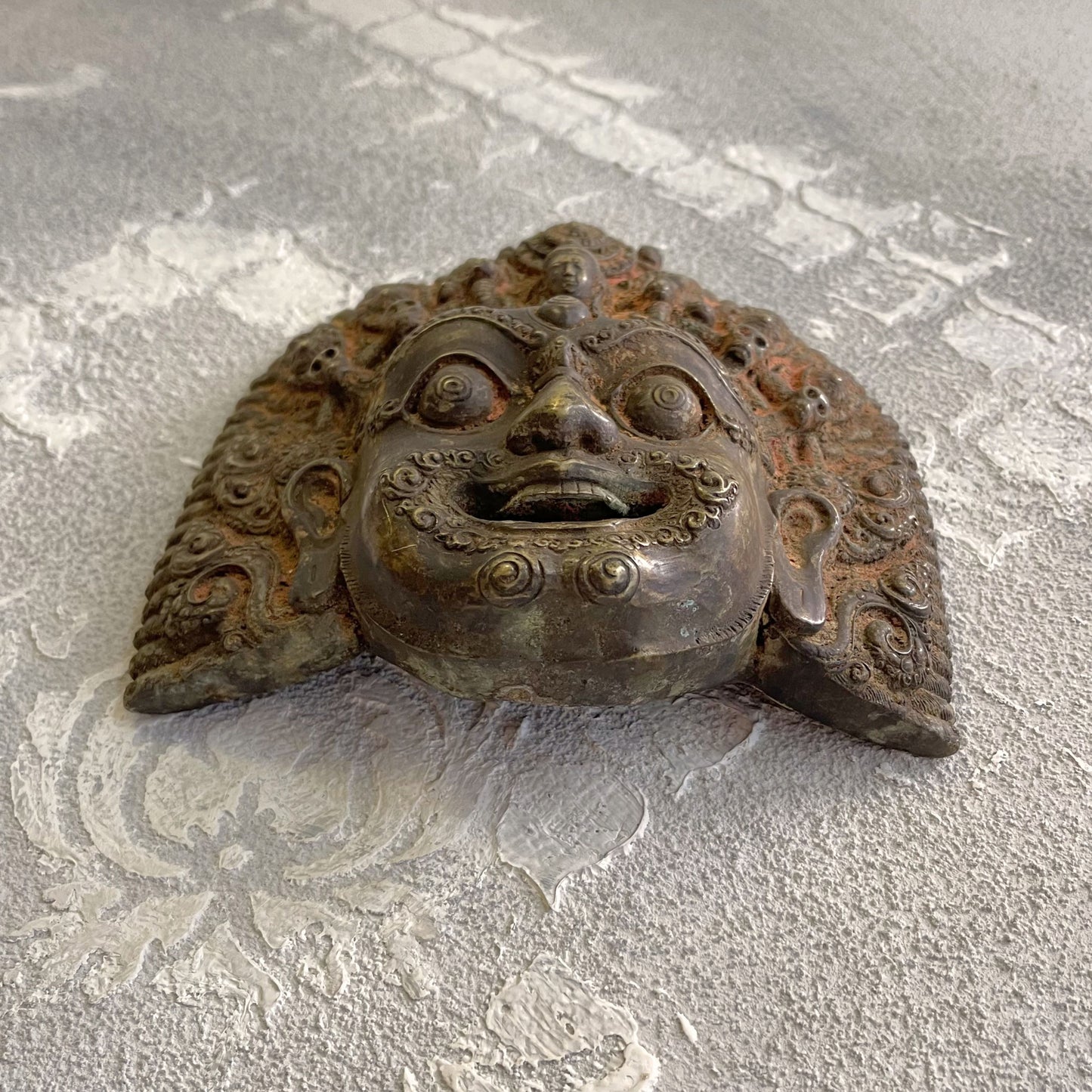 Maschera rituale Mahakal raffigurante Bhairara divinita del buddismo tibetano XX secolo