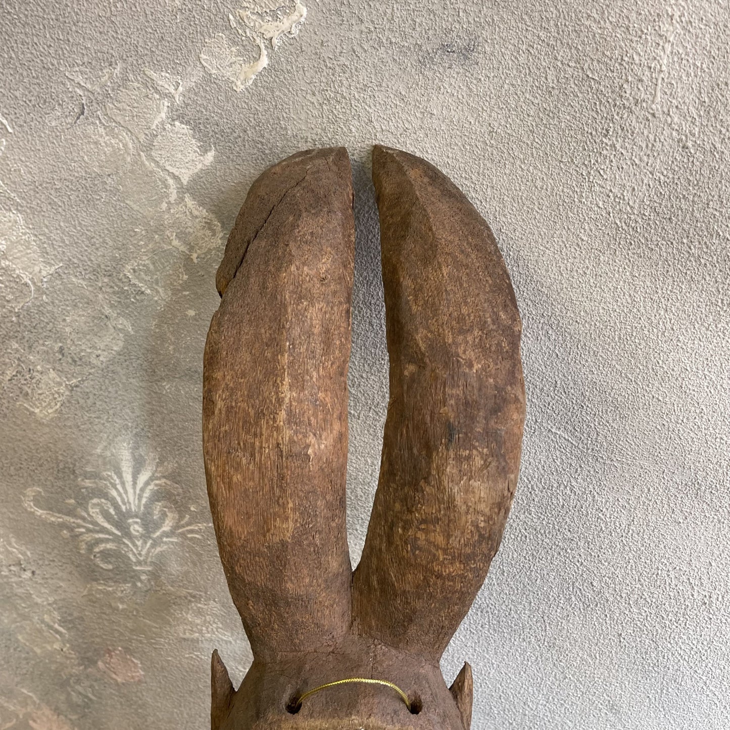 Maschera tribale Dyommo della tribu dei Dogon proveniente dal Mali intagliata a mano su legno XX secolo