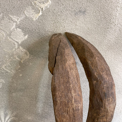 Maschera tribale Dyommo della tribu dei Dogon proveniente dal Mali intagliata a mano su legno XX secolo