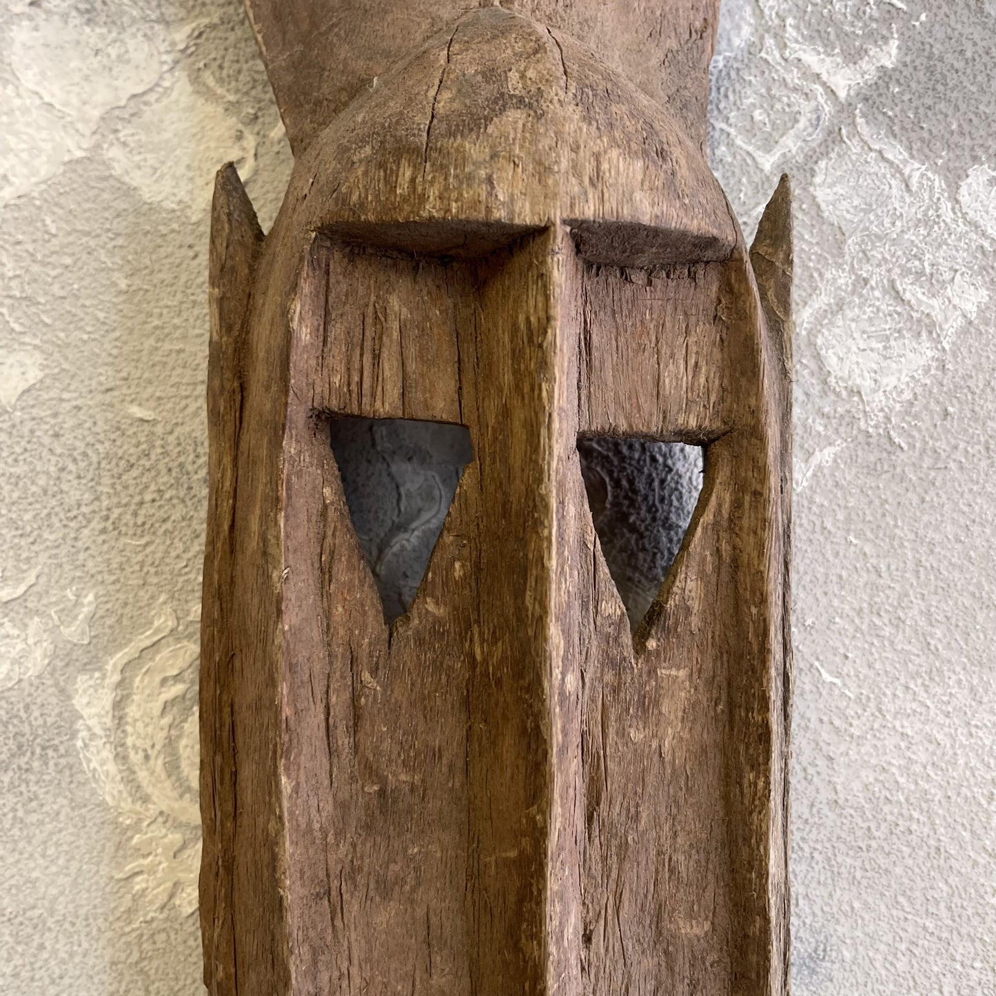 Maschera tribale Dyommo della tribu dei Dogon proveniente dal Mali intagliata a mano su legno XX secolo