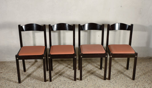 Gruppo di 4 sedie  design Italia 1980