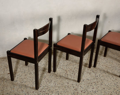 Gruppo di 4 sedie  design Italia 1980