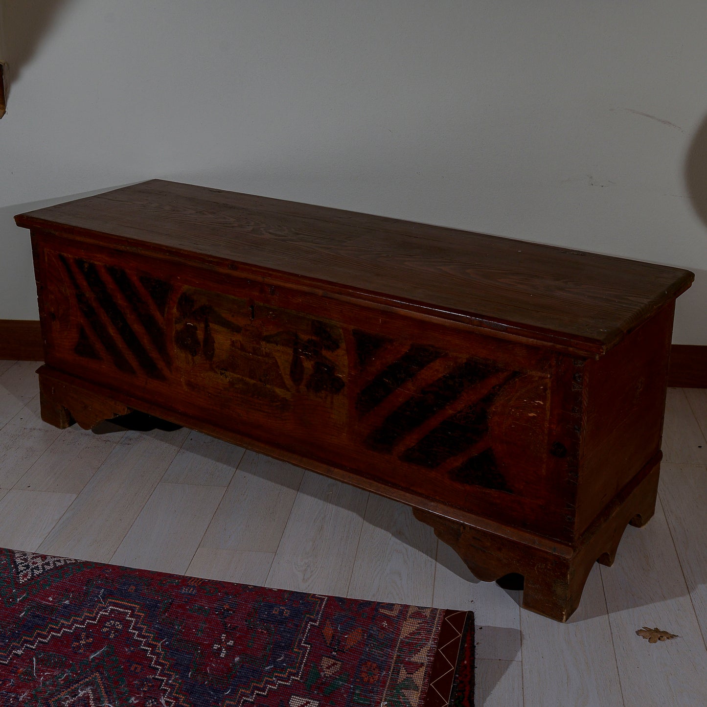 cassa panca dipinta