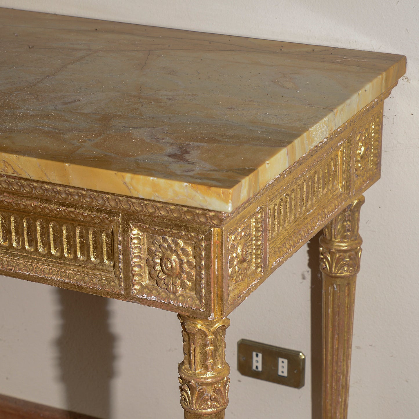 consolle con piano in marmo rifatta