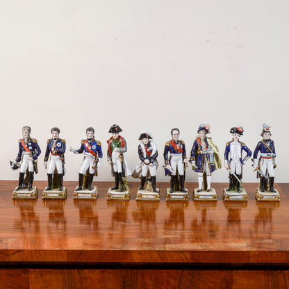 set 9 statuette soldatini in ceramica di meissen