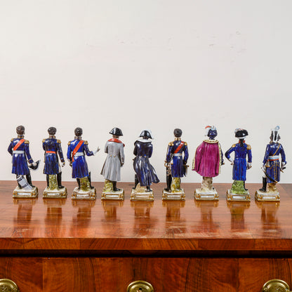 set 9 statuette soldatini in ceramica di meissen