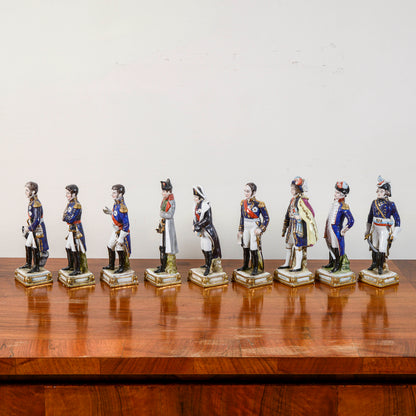 set 9 statuette soldatini in ceramica di meissen