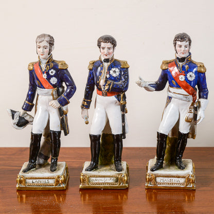 set 9 statuette soldatini in ceramica di meissen
