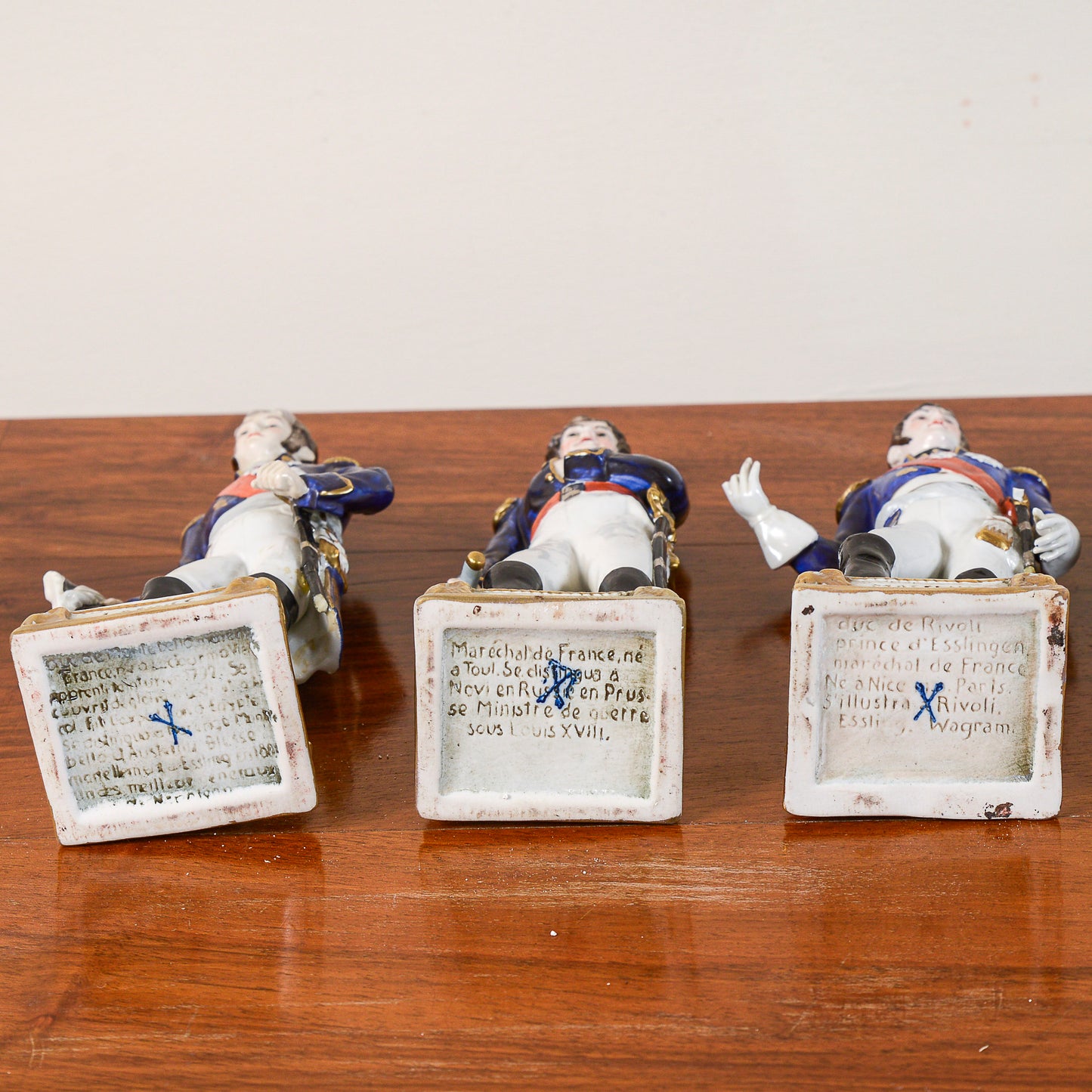 set 9 statuette soldatini in ceramica di meissen