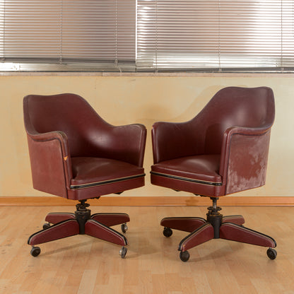 Coppia di  poltrone anni 50 Umberto Mascagni in similpelle bordeaux