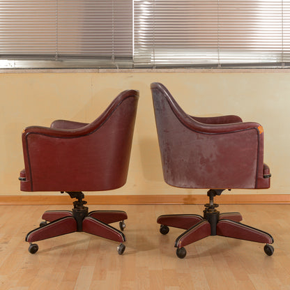Coppia di  poltrone anni 50 Umberto Mascagni in similpelle bordeaux