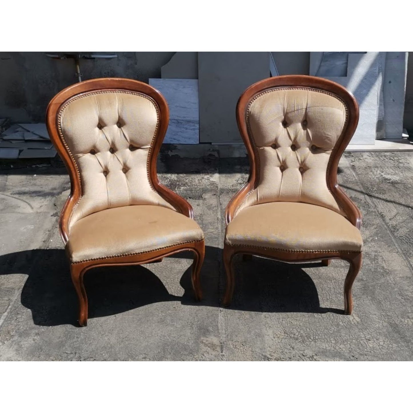 Coppia poltrone anni 80 velluto chiaro