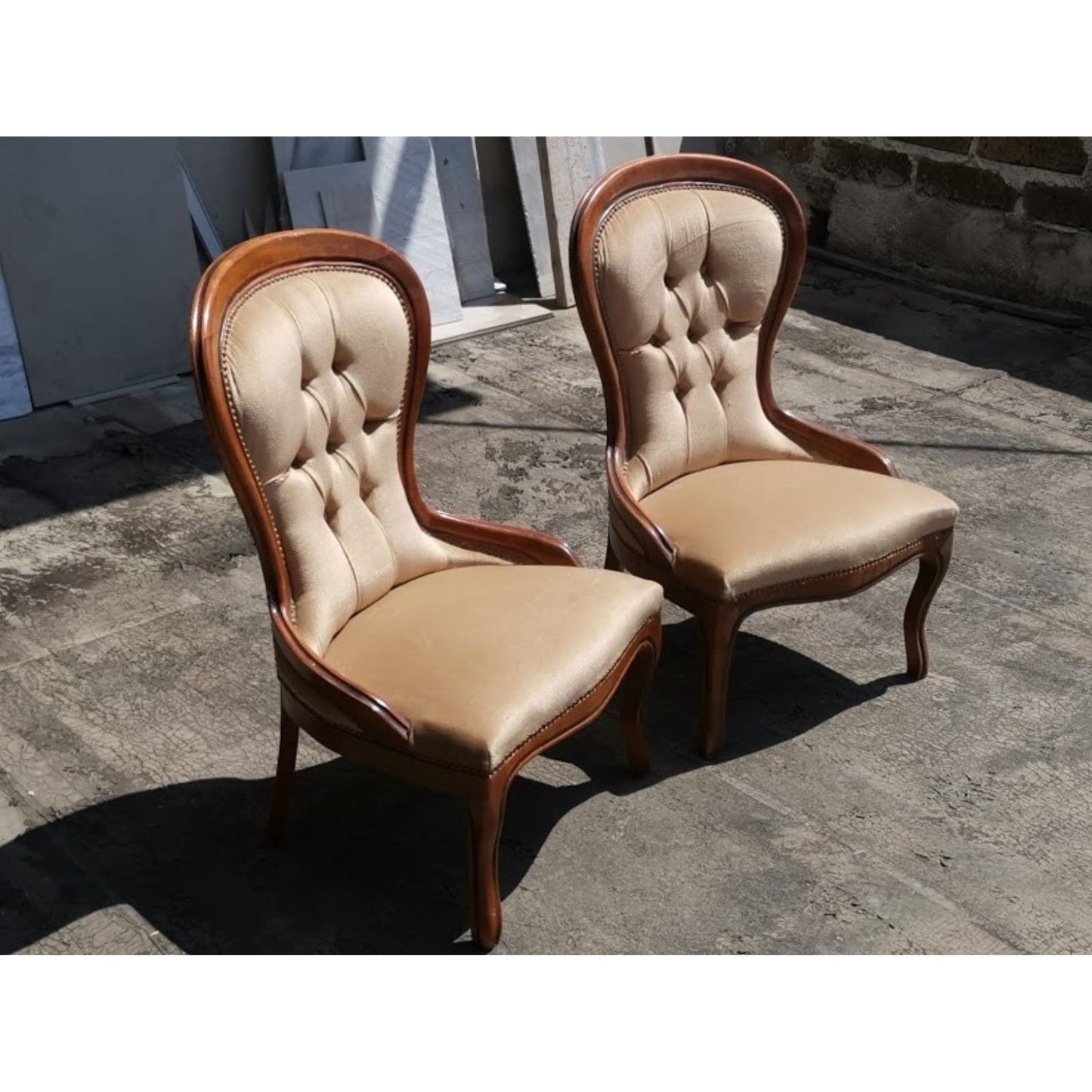 Coppia poltrone anni 80 velluto chiaro