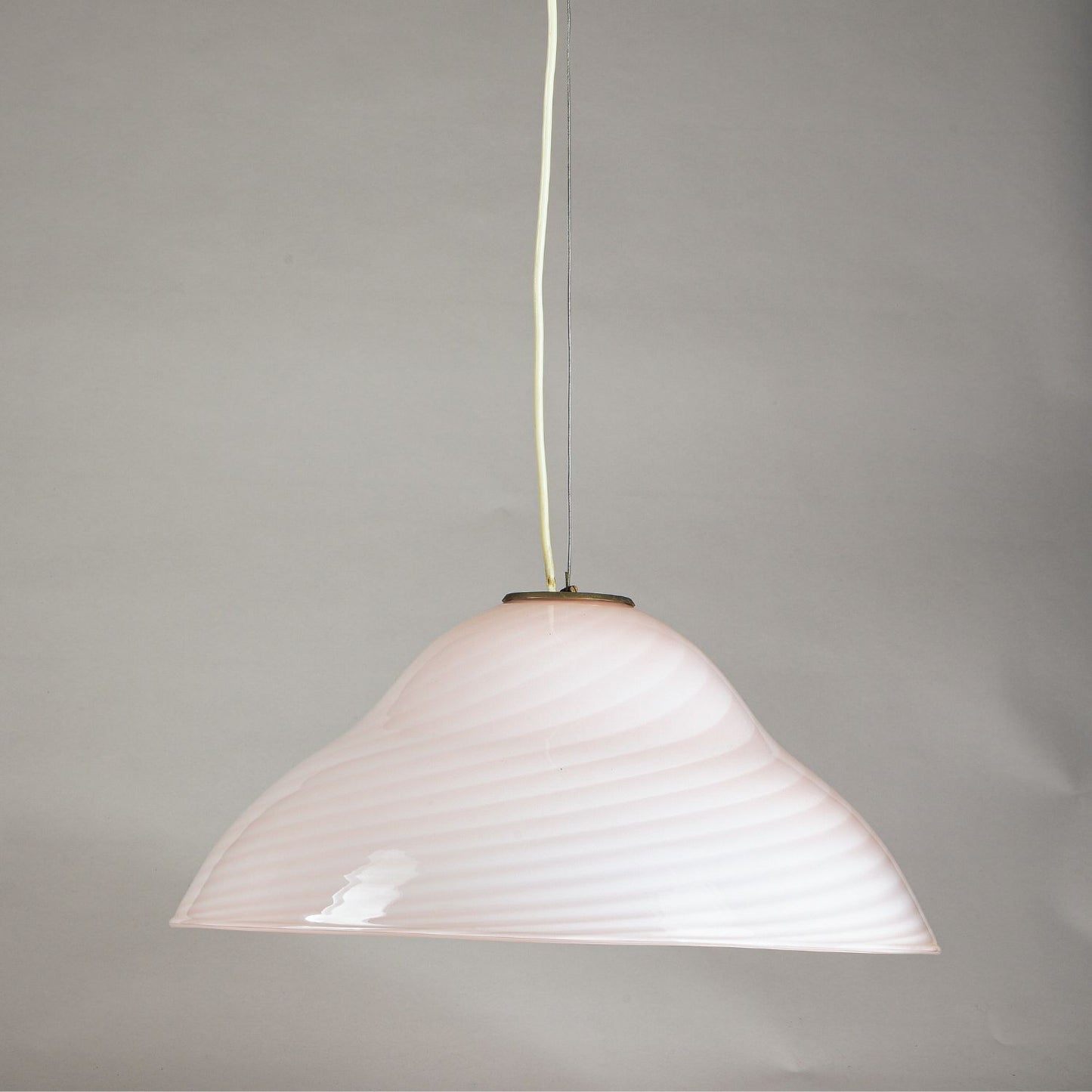 Lampadario vetro rosa striato Italia  anni 2000