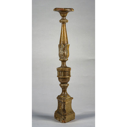 Candeliere in legno laccato oro e argento in pastiglia e bolo Italia epoca fine 1700