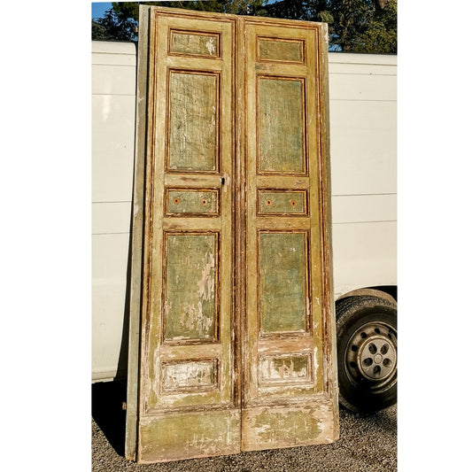 Portone porta due ante epoca 700