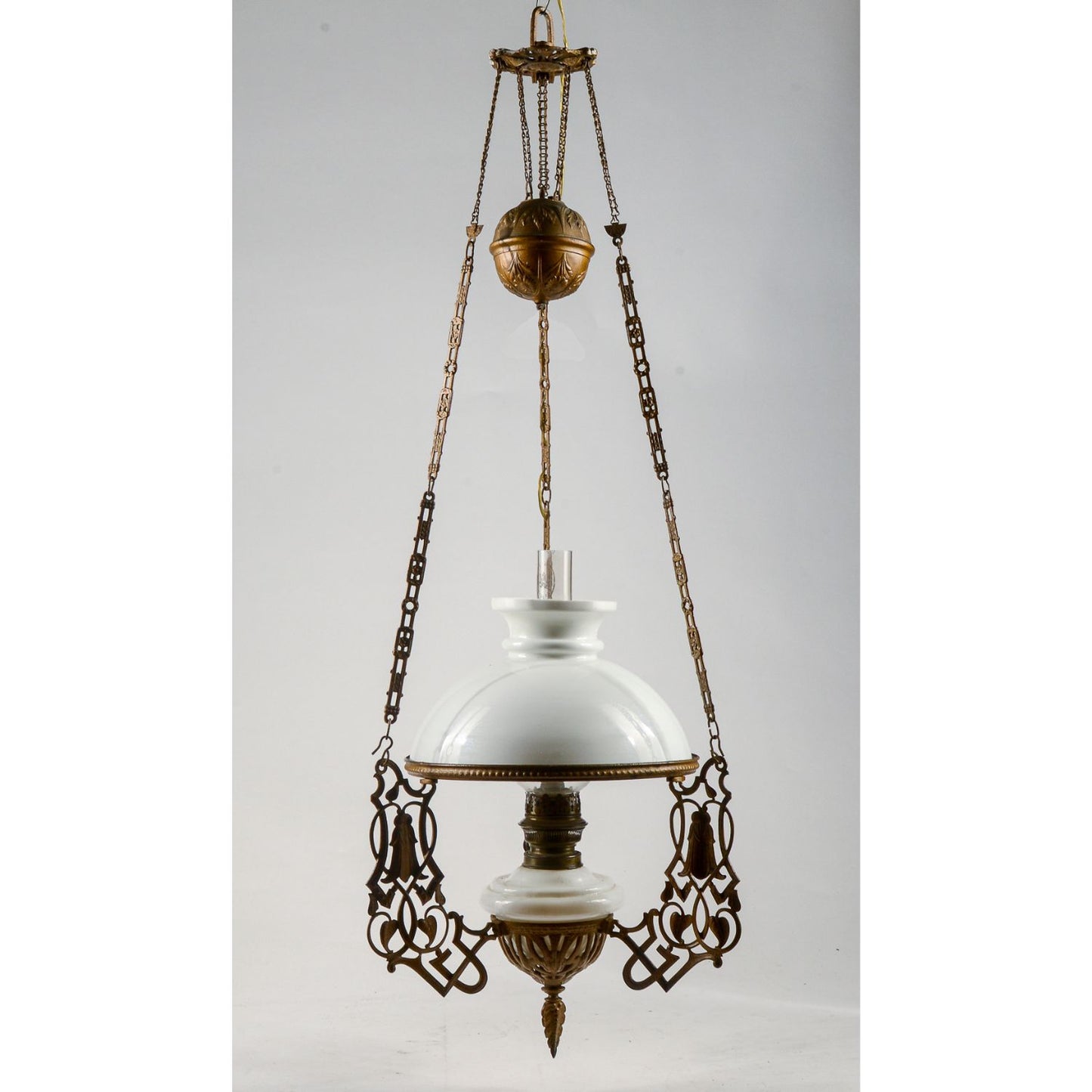 Lampadario in metallo con catene saliscendi epoca art noveau liberty