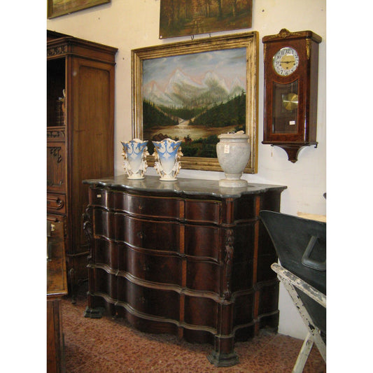 Comò mosso con bambocci intagliati  da restaurare Genova 1870
