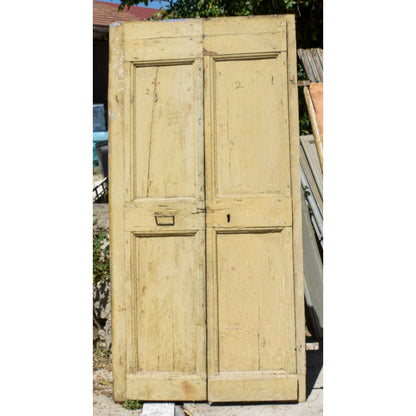 Porta doppia gialla e bianca in legno di abete epoca 1900