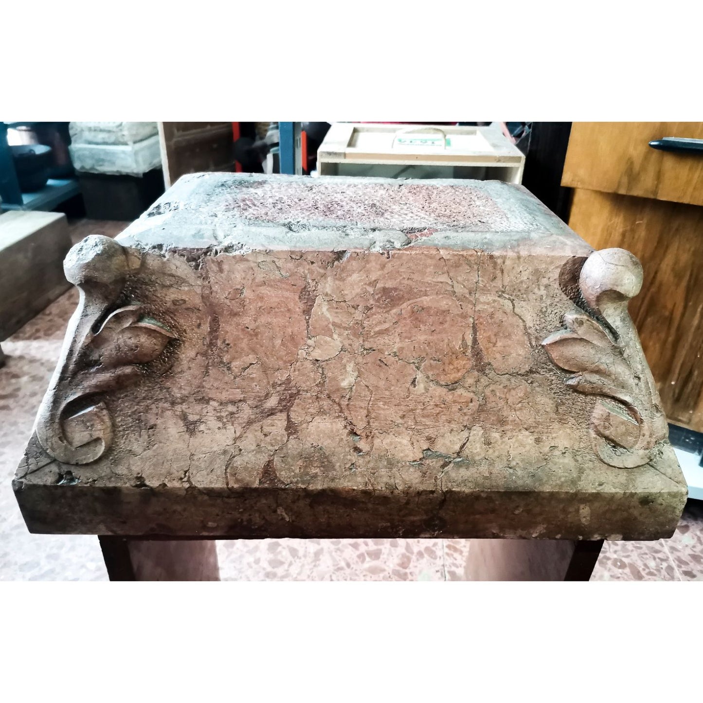 Capitello cuscino mensola base in pietra in marmo rosa
