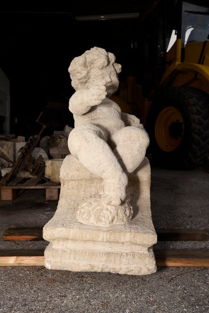 Putto in pietra scolpita Italia epoca fine 800