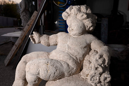 Putto in pietra scolpita Italia epoca fine 800