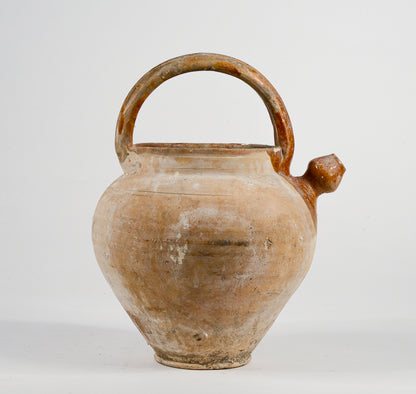 Anfora brocca  rustica da campagna in terracotta con manico e becco  Italia epoca primo 900