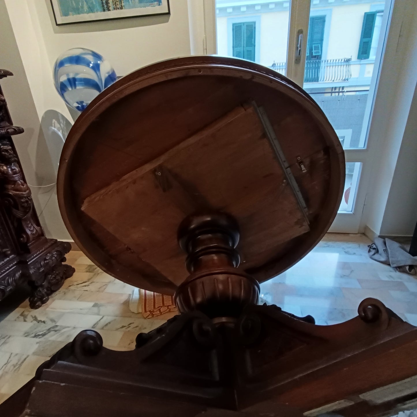 tavolo rotondo allungabile stile antico produzione anni 90