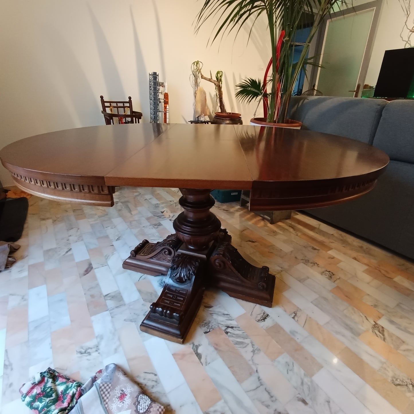 tavolo rotondo allungabile stile antico produzione anni 90