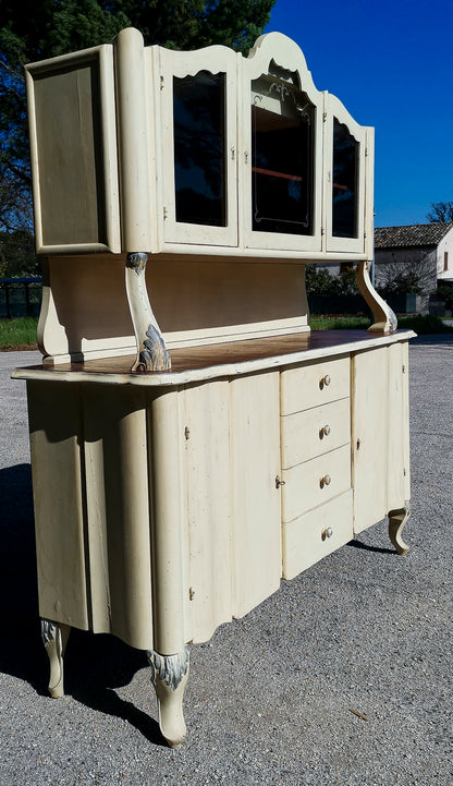 Credenza  impellicciata di noce  finitura shabby epoca 1940