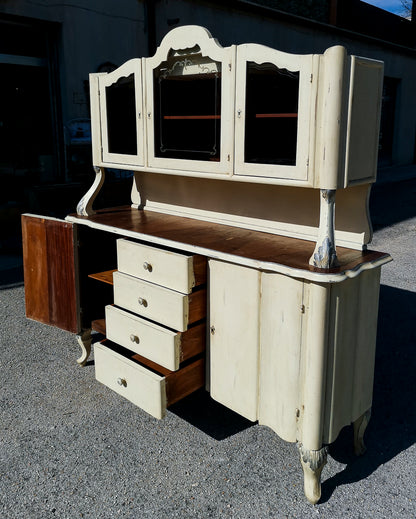 Credenza  impellicciata di noce  finitura shabby epoca 1940