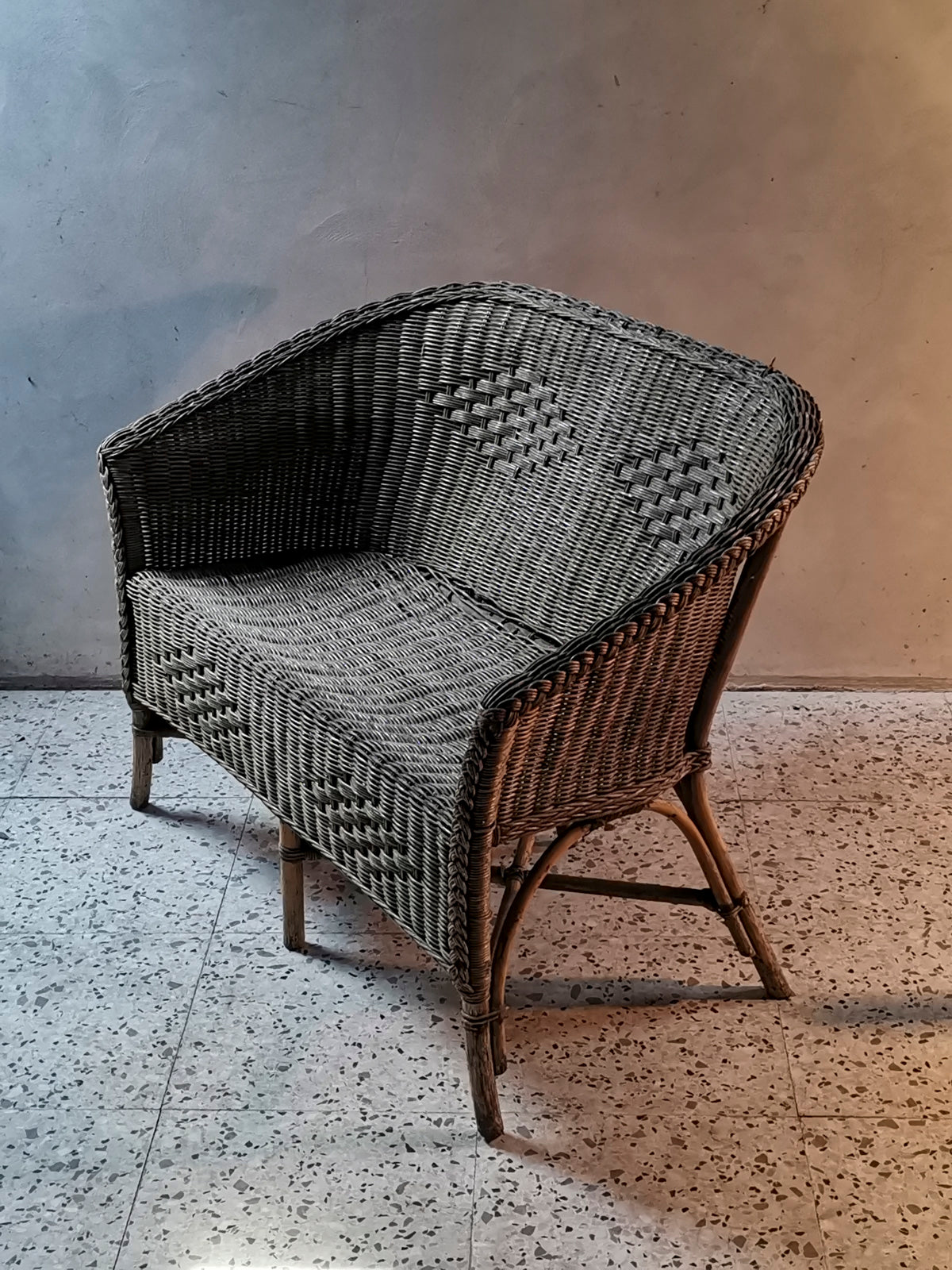Divano divanetto in vimini da restaurare Italia 1950
