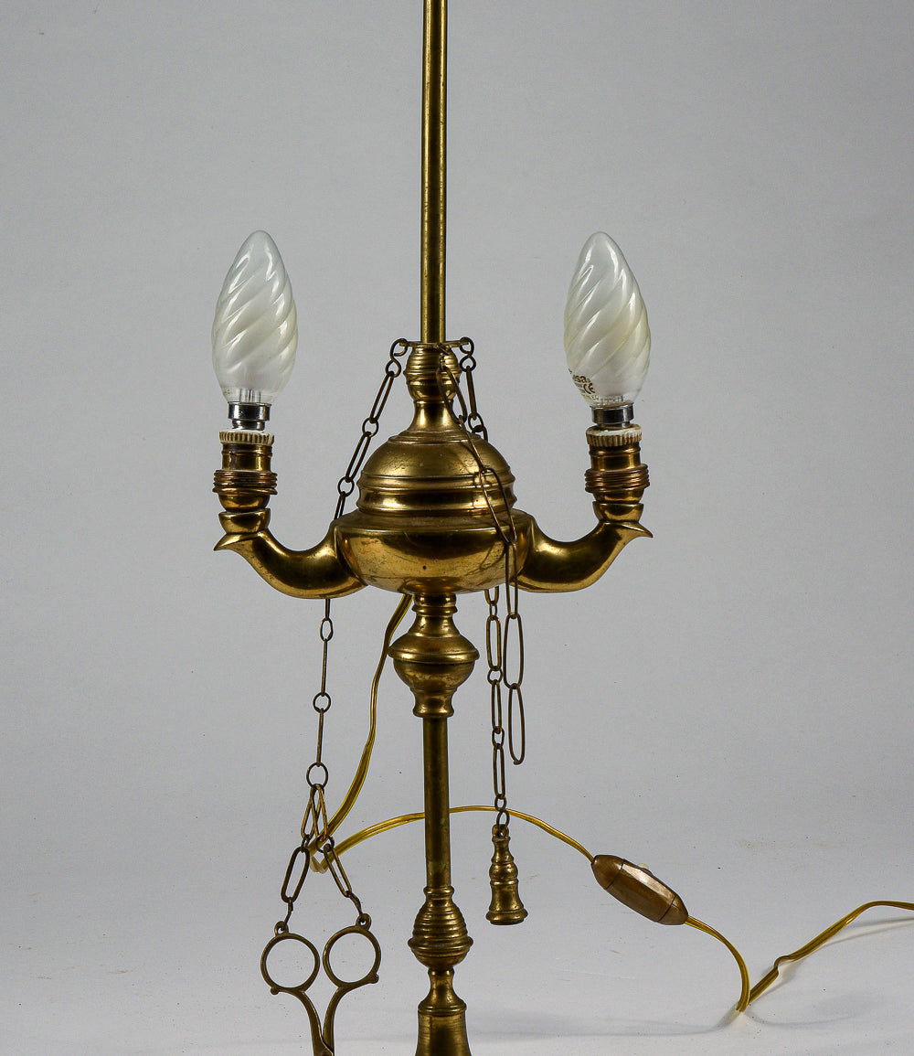 Lampada lume lucerna due luci ad olio in ottone con impianto luce elettrico elettrificata funzionante con decori serpente