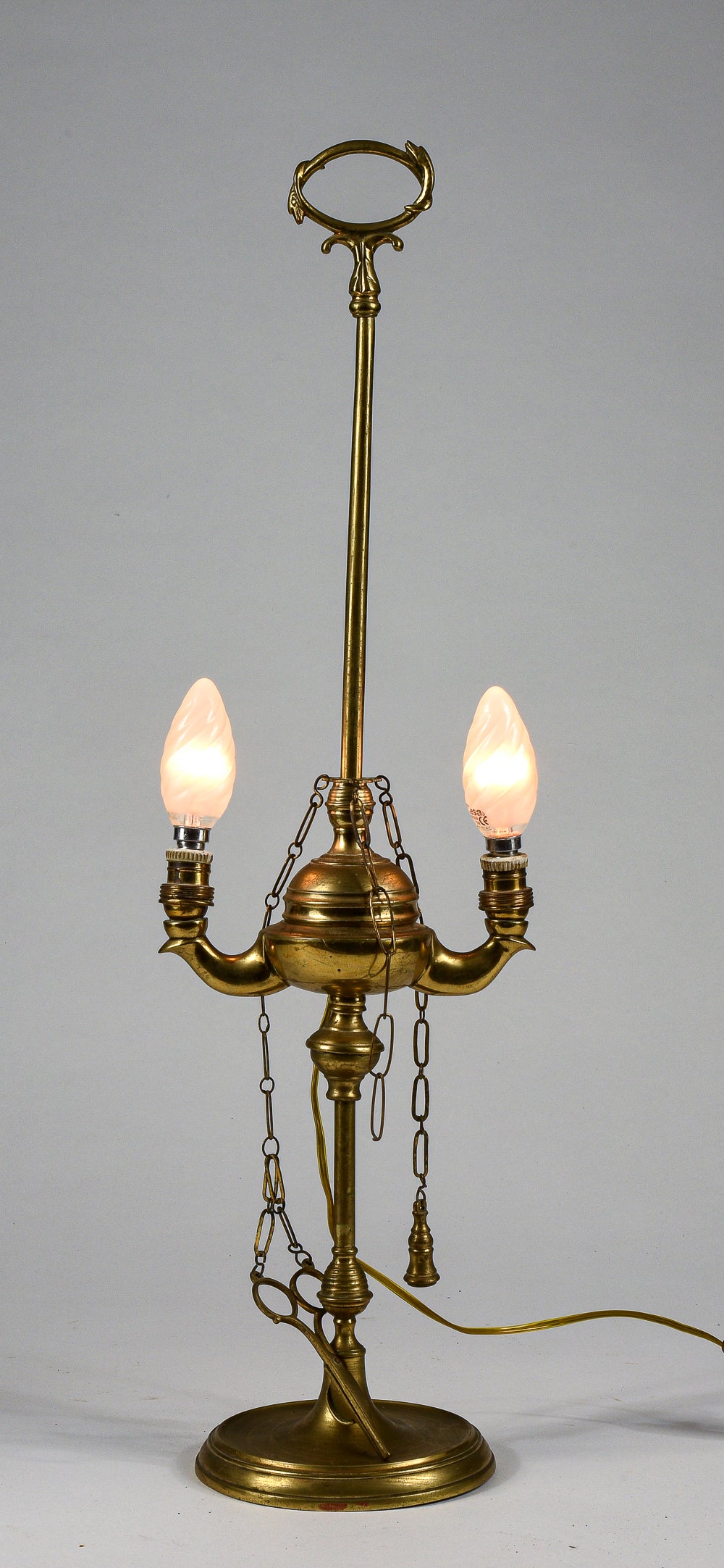 Lampada lume lucerna due luci ad olio in ottone con impianto luce elettrico elettrificata funzionante con decori serpente