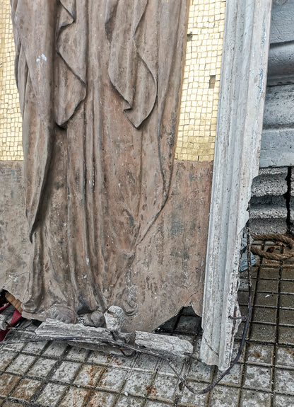 Madonnina scultura bassorilievo in pietra con mosaico dorato