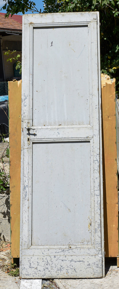 Porta ad un anta verniciata grigia singola 2 formelle e piatta Italia 1900