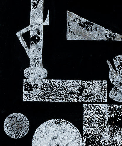 Quadro astratto  dipinto su  cartoncino nero lucido e tinta bianca  Italia 1969