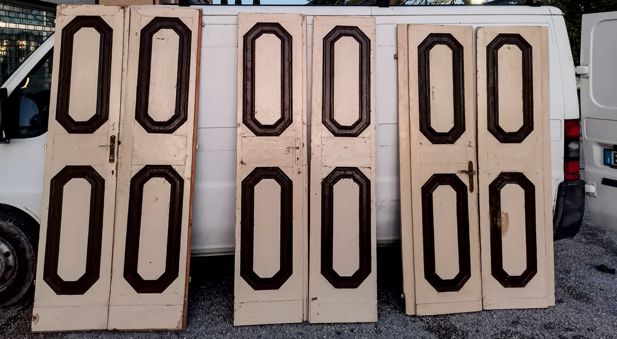 Set di 3 porte a due ante interne epoca 700 con formelle
