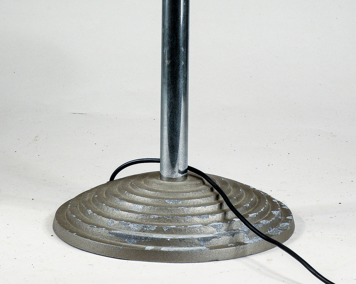 Tavolino da lettura con lampada snodabile by Daniela Puppa and Franco Raggi for Fontana Arte, 1988