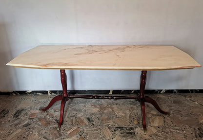 Tavolo base in legno verniciato rosso lucido e puntali in ottone piano   in marmo  Italia 1960