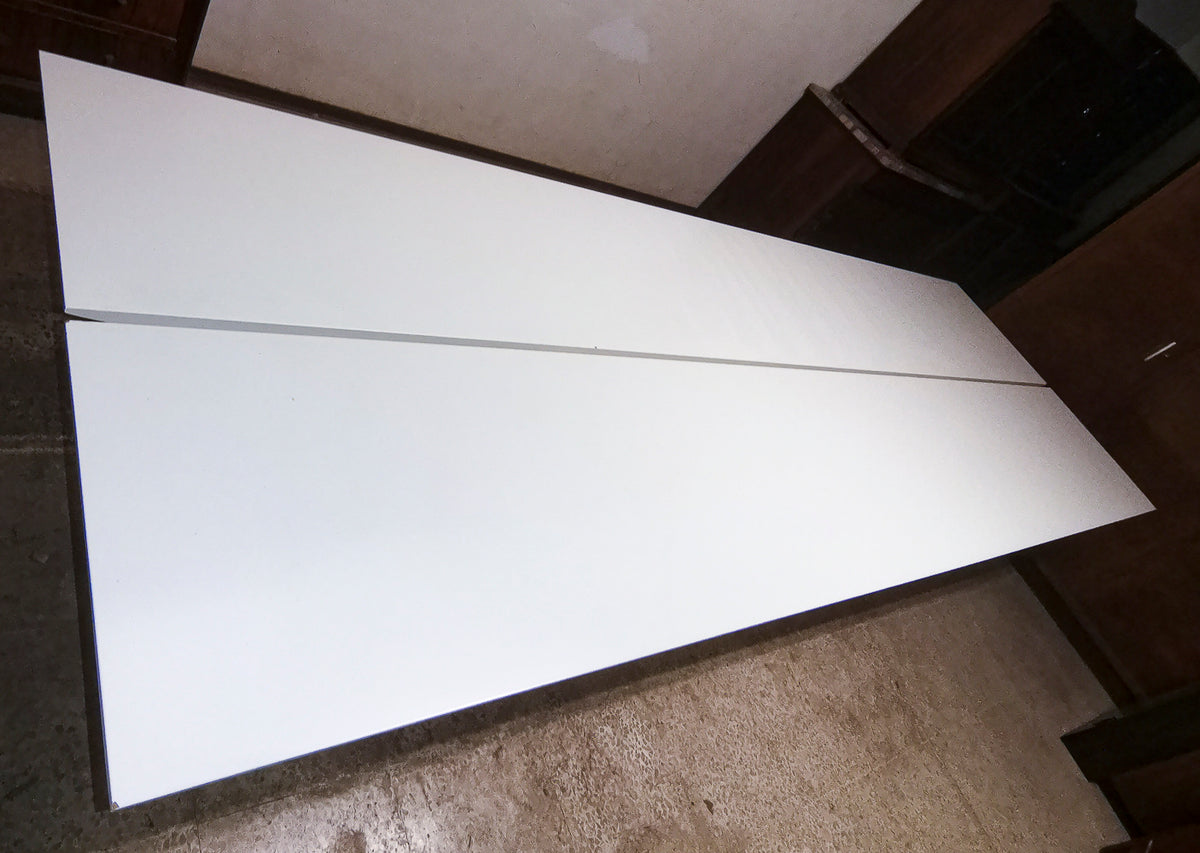 Tavolo legno laccato bianco studio sala ufficio design pezzo unico Italia 1990
