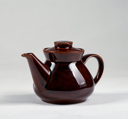 Teiera brocca in terracotta smaltata marrone lucido invetriato con manico 1960