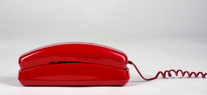Teleono in plastica rosso da parete o da appoggio della ditta CAT con collegamento tripolare Italia 1980