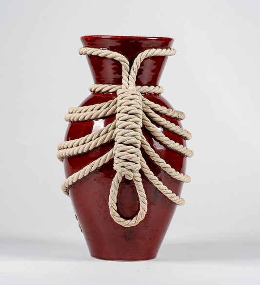 Vaso in ceramica rossa e corda chiara Italia 1950