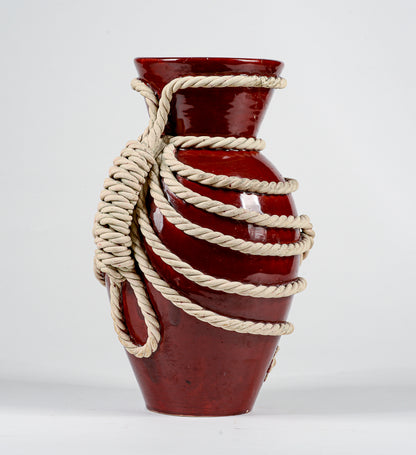 Vaso in ceramica rossa e corda chiara Italia 1950