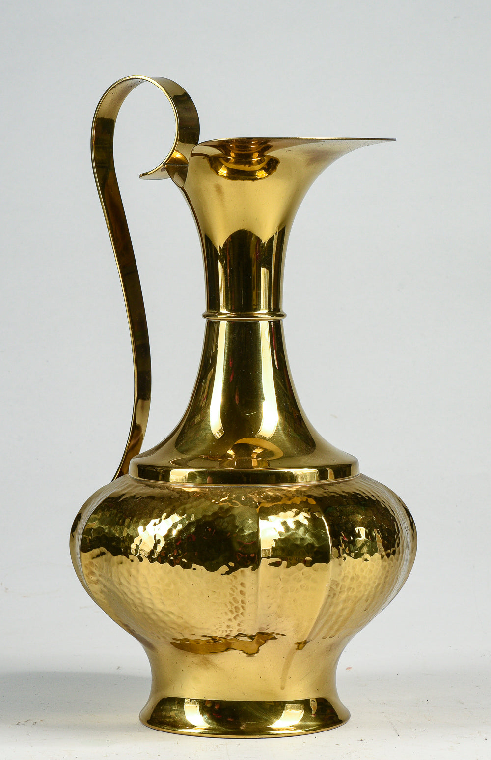 Portaombrelli  in ottone sbalzato a mano B. Bellotto designer  Italia 1990