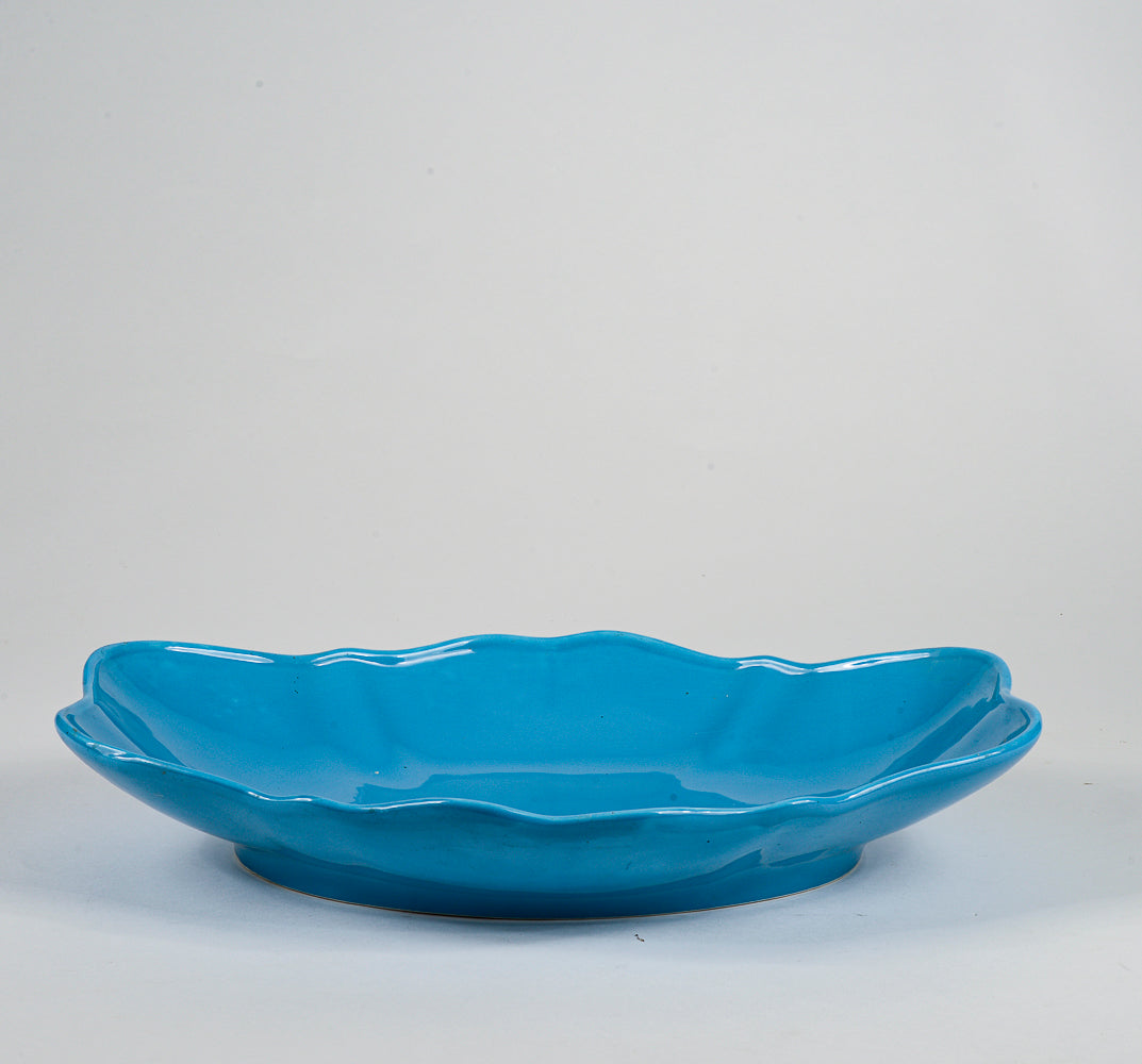 Vassoio piatto in ceramica smaltato azzurro 1960
